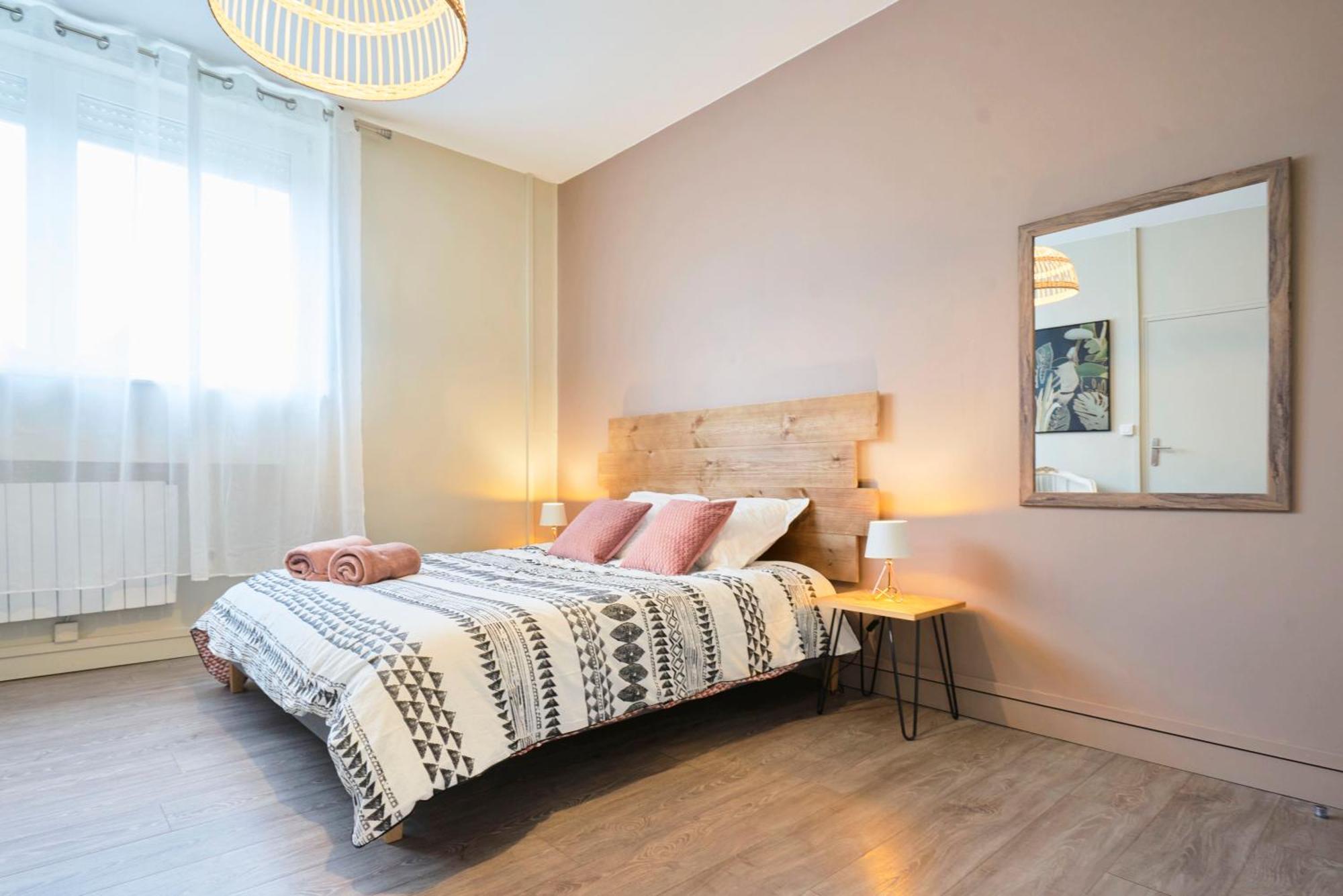 Locationstourcoing - Le 100 Lägenhet Exteriör bild